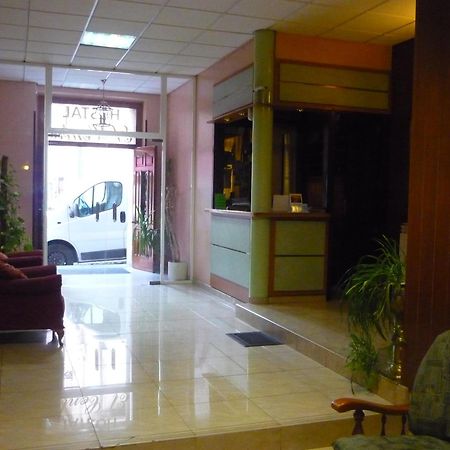 Hostal El Centro Huesca Ngoại thất bức ảnh