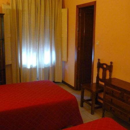 Hostal El Centro Huesca Phòng bức ảnh