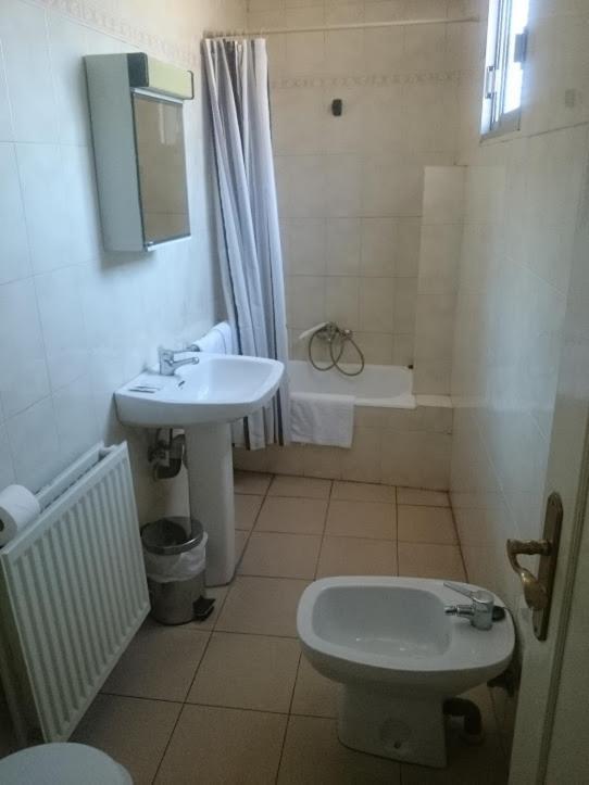 Hostal El Centro Huesca Ngoại thất bức ảnh