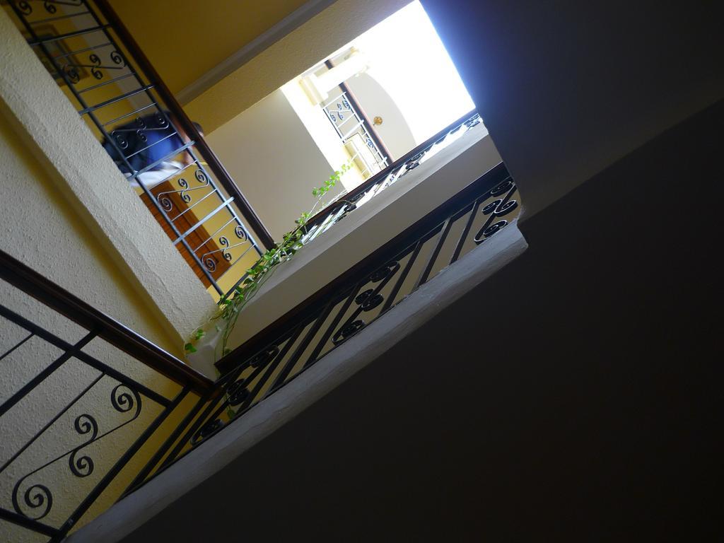 Hostal El Centro Huesca Ngoại thất bức ảnh