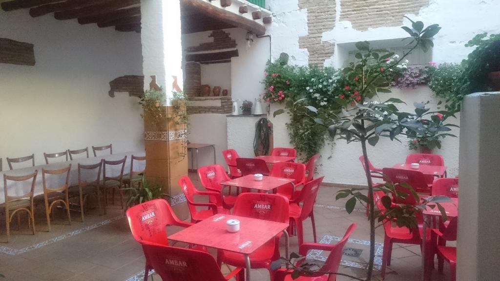 Hostal El Centro Huesca Ngoại thất bức ảnh